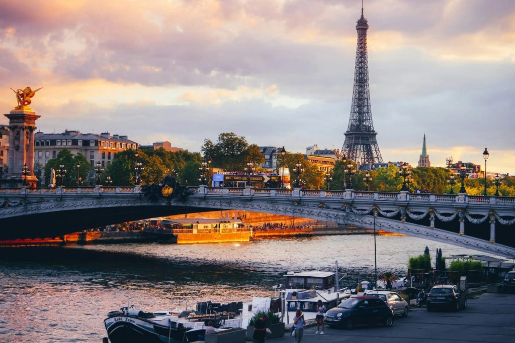 30 интересных фактов о Париже – городе любви, под улицами которого скрывается «Империя мёртвых» (Катакомбы) - OnlyFacts KZ 1