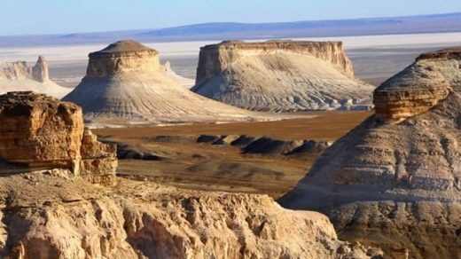 12 интересных фактов о плато Устюрт - инопланетном пейзаже на западе Казахстана, где жили древние акулы